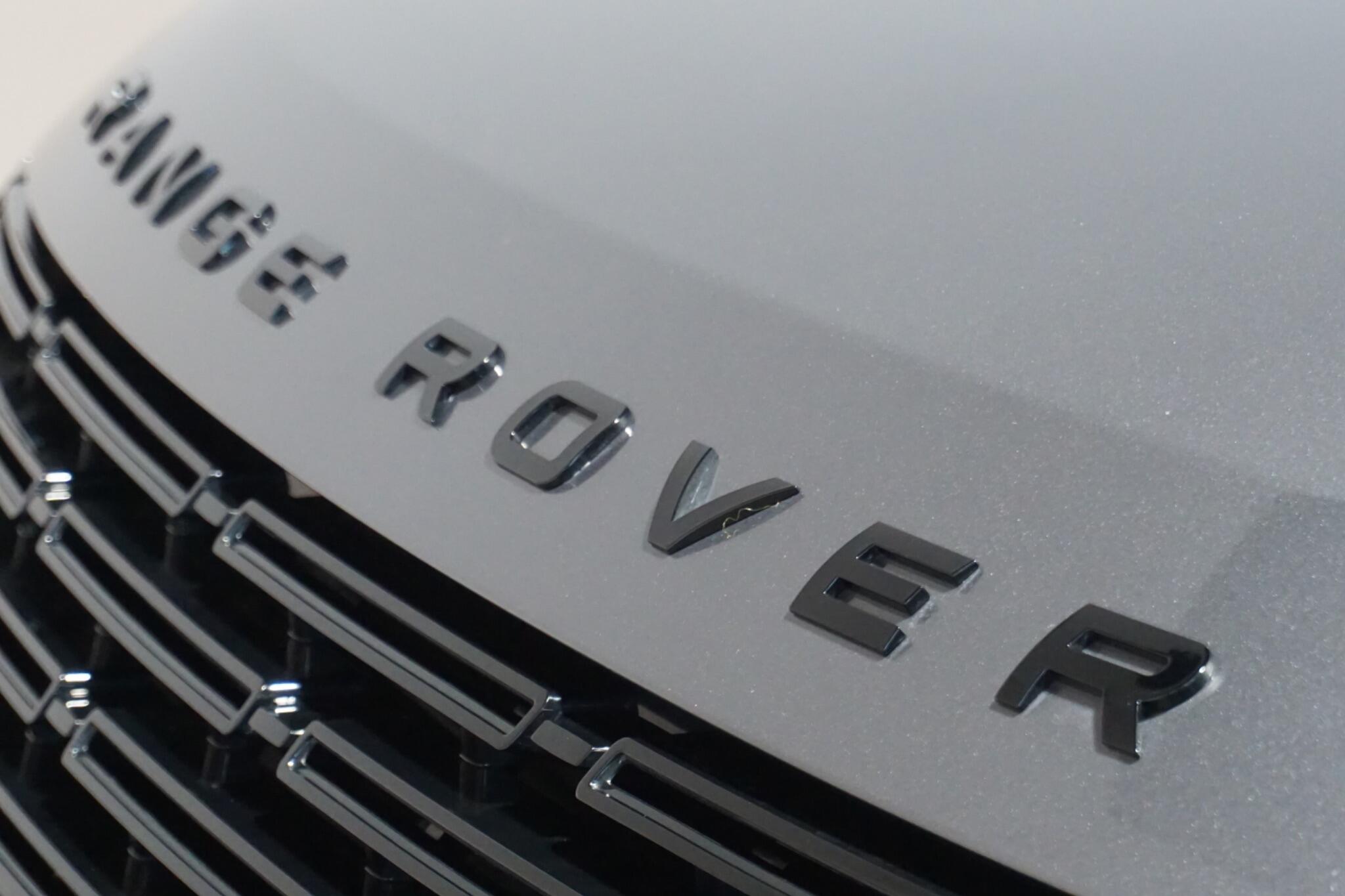 Land Rover Range Rover Sport 3.0 D300 MHEV Dynamic SE SUV 5dr Diesel Auto 4WD Euro 6 (s/s) (300 ps)